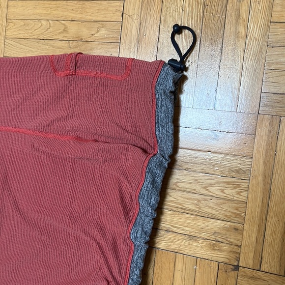 Lululemon Athletic top, size 8 - Picture 3 of 9